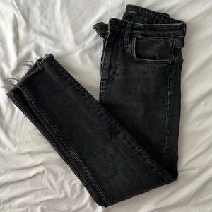 Zara Straight Cut Black Jeans EUR36, USA 4, MEX26